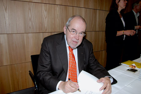 1290580836_img100630_top1