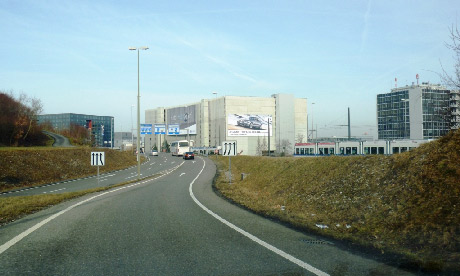 1290580991_img100401_bmw5