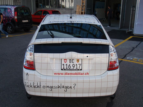 1290581300_img091106_mobi2