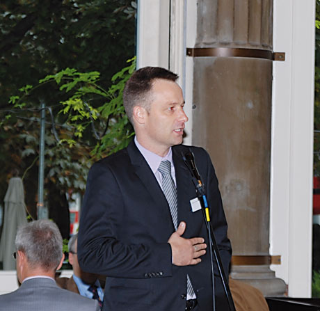 1290581409_img090923_nzz5