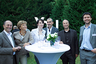 1290581584_img090629_meta17