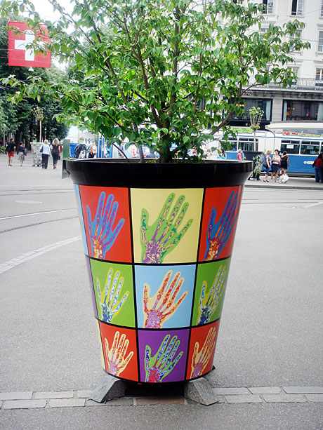 1290581702_img090519_gartencity1
