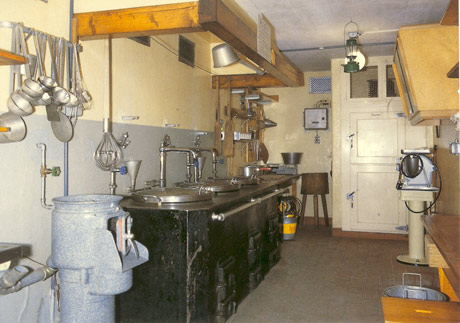 1290582132_img090114_bunker