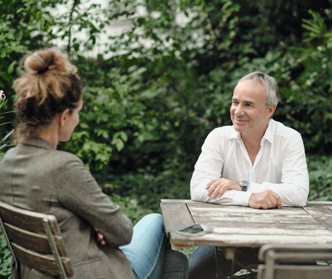 Daniel Lüscher, Gründer von My Blue Planet, im Gespräch mit Co-Chefredaktorin Anna Kohler.
