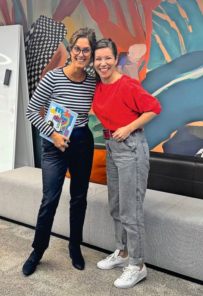 Olga Miler und Co-Chefredaktorin von m&k, Anna Kohler, nach dem Interview. Illustrationen: Silvan Borer