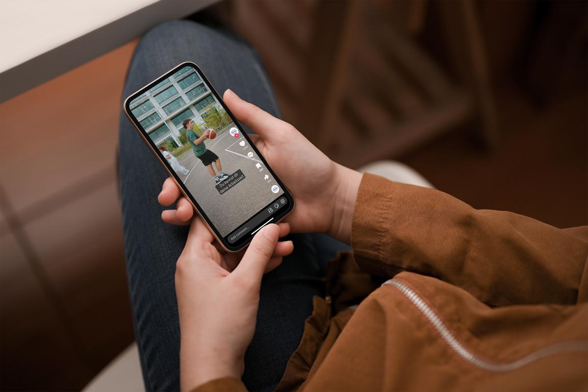 Electronic device, Gadget, Mobile phone, Communication Device