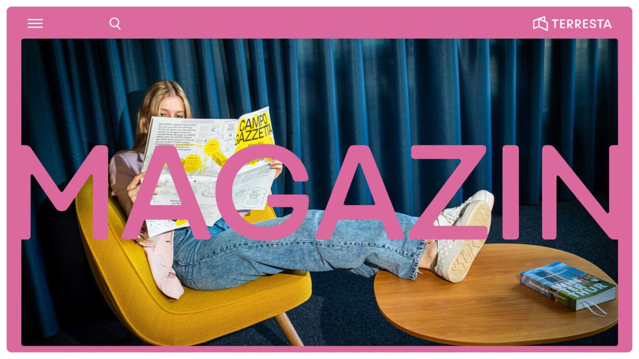 Publication, Happiness, Shoe (1 Person)