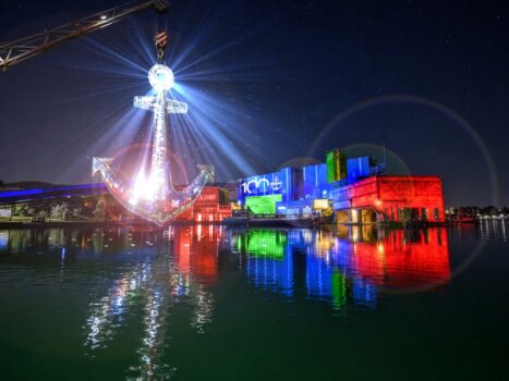 KIBAG feiert Jubiläum mit dem grössten Disco-Spiegelanker. Quelle: zvg
