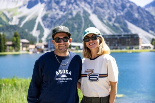 Nadia Goedhart und Sandro Galfetti neue Arosa Markenbotschafter. Quelle: zvg