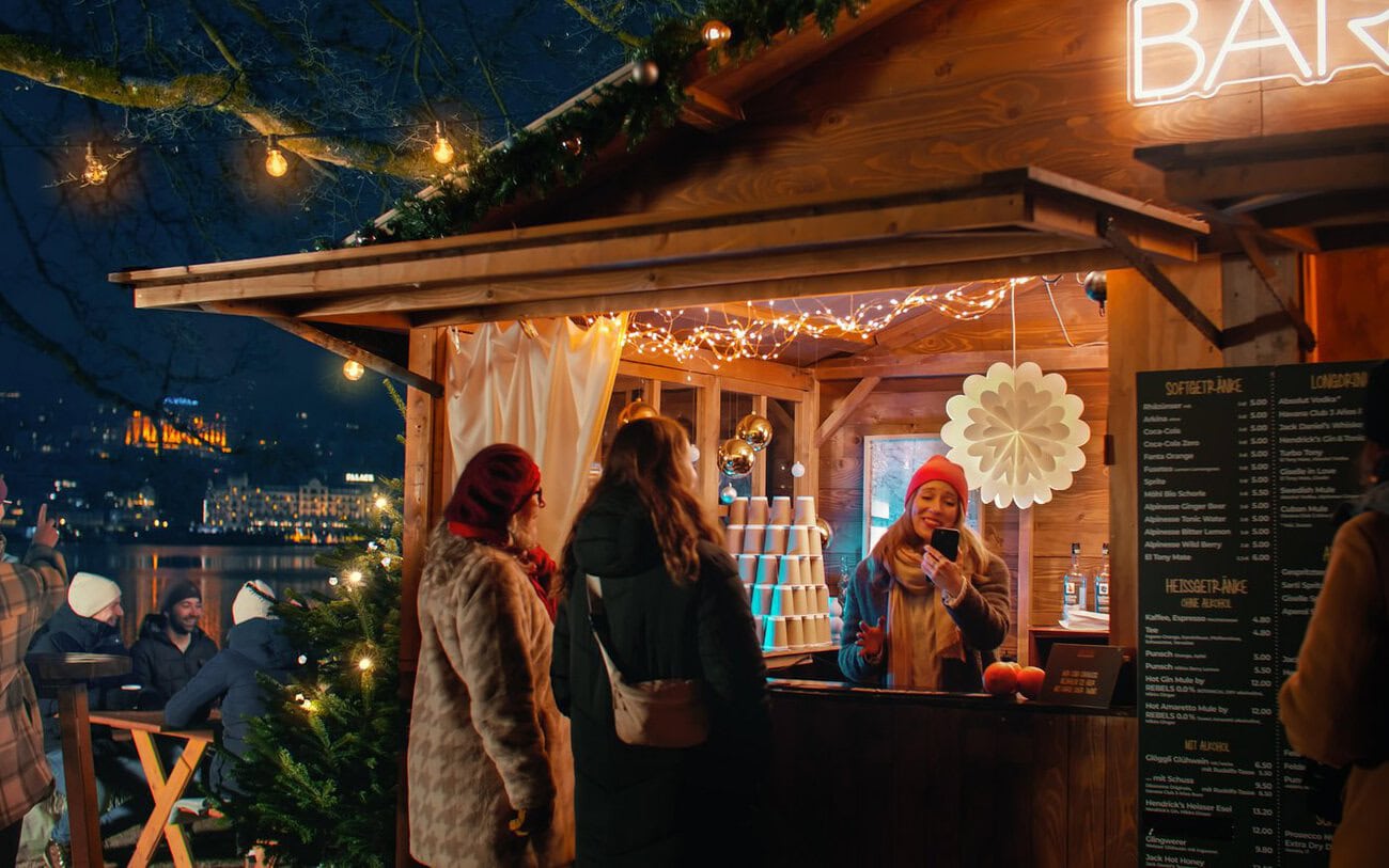Eines der fünf Videos spielt auf dem Luzerner Weihnachtsmarkt. Quelle: zvg