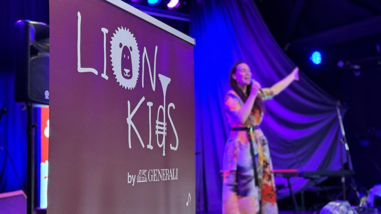 Zoe Më unterstützt die Lion Kids. Quelle: zvg